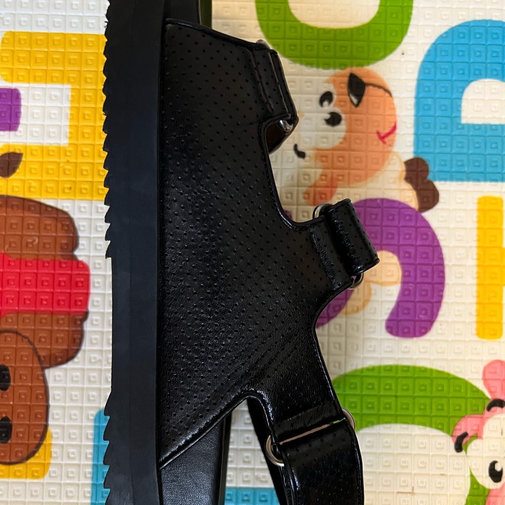 Gucci Dad sandals - Picture 4 of 8